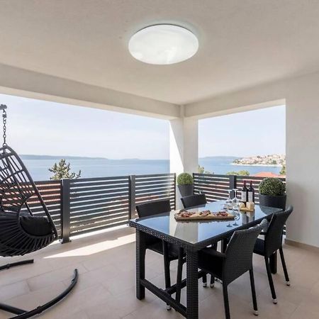 Apartment By Joe Trogir Bagian luar foto