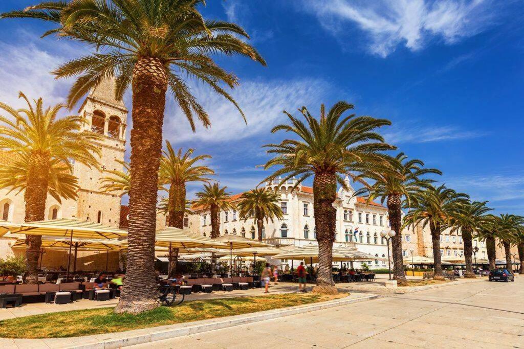 Apartment By Joe Trogir Bagian luar foto
